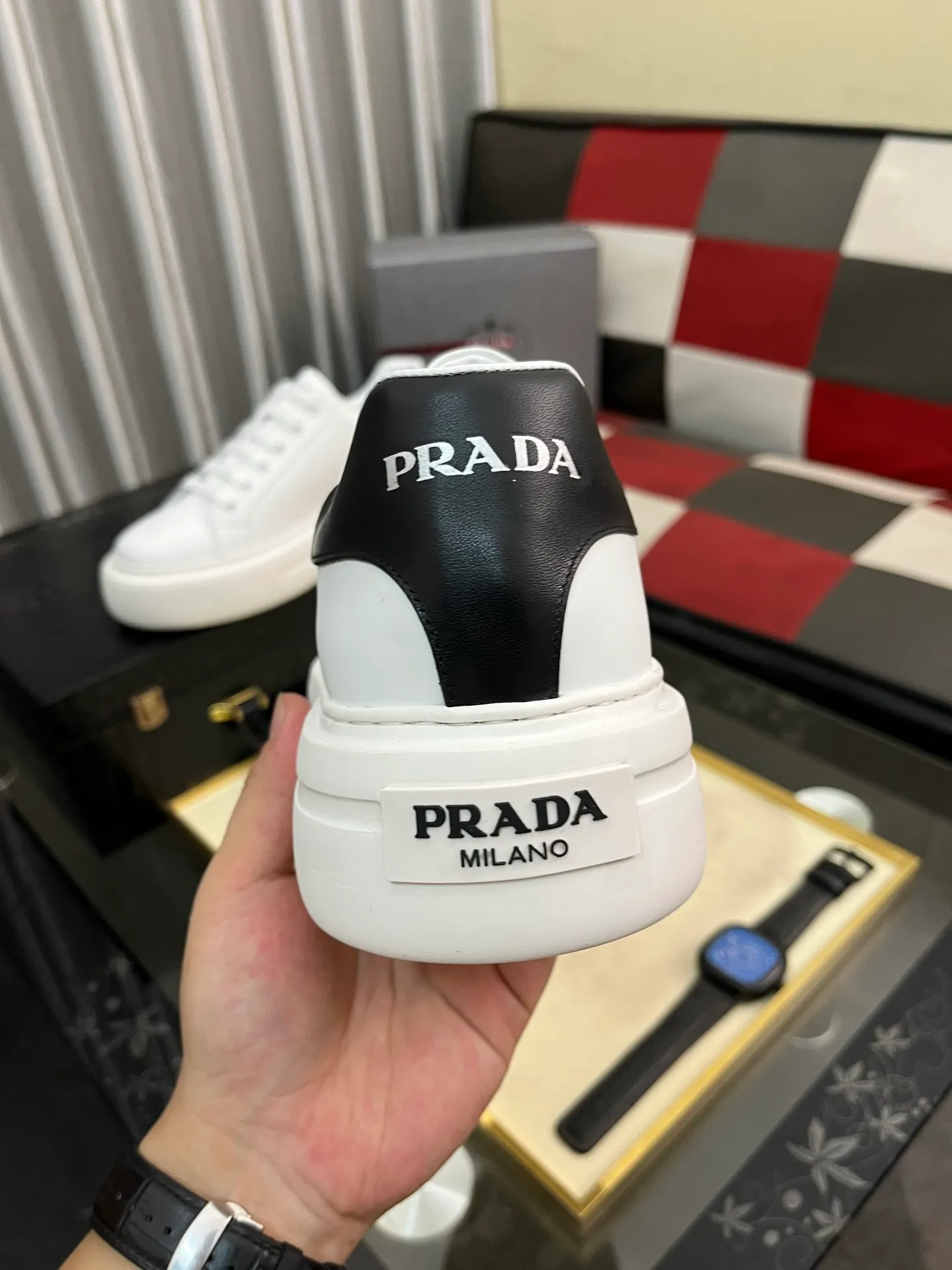 Men's shoes 💰580⌚️⌚️【PRADA】Prada casual shoes, originally developed 1:1, made of high-mercerized cowhide with imported cowhide, silk sheepskin lining, rubber outsole, comfortable and soft on the foot, size: 38-444️⃣Colors available